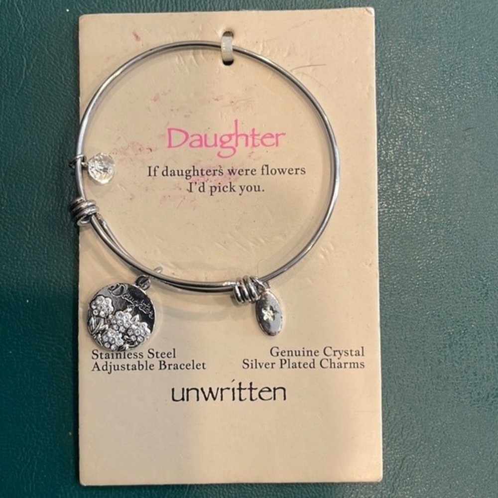 NWT Unwritten Silver "daughter" Bracelet with Genuine crystal
